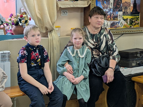 photo 5352785516325179670 y.jpg