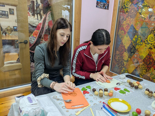 photo 5352785516325179695 y.jpg