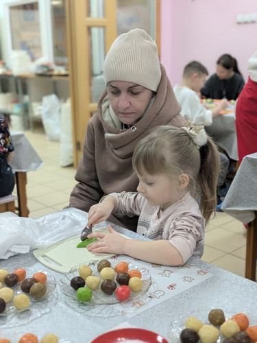 photo 5352785516325179705 y.jpg