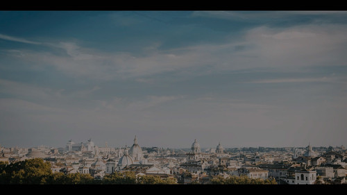 Emily.in.Paris.S05E02.Got.to.be.Real.2160p.NF.WEB DL.CZ EN.DD+5.1.DoVi.HDR.H265 POKE.mkv 20251222 12