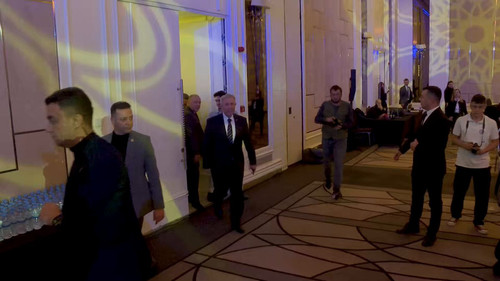 7y1nxKLjE0vu79 f.jpg