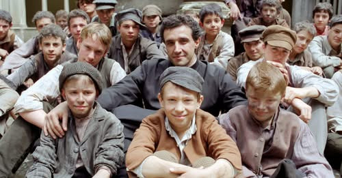 18016620615257011780?url=https%3A%2F%2Ffelvidek.ma%2Fwp content%2Fuploads%2F2025%2F12%2F304 1536x101.jpg