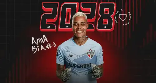 São Paulo confirma renovação de contrato da goleira Anna Bia e destaca futuro promissor no clube