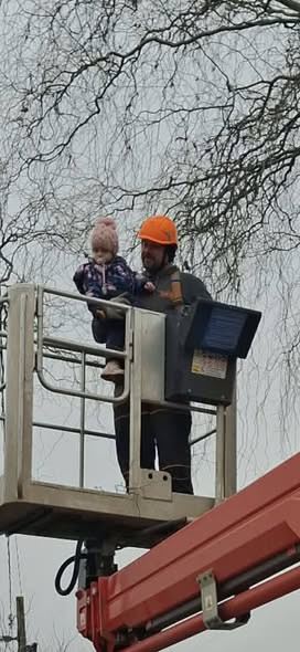 601975328 1170403868546601 6221217895440402516 n.jpg?stp=cp6 dst jpg s590x590 tt6& nc cat=110&ccb=1 .jpg