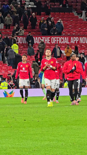 sL9qSLOvcbh jCNu.jpg