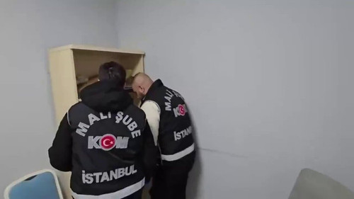 pNvrBIDOGxHACeZJ.jpg