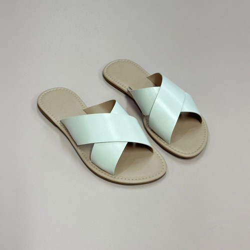 WhatsApp Image 2025 12 22 at 09.30.48 (2).jpg