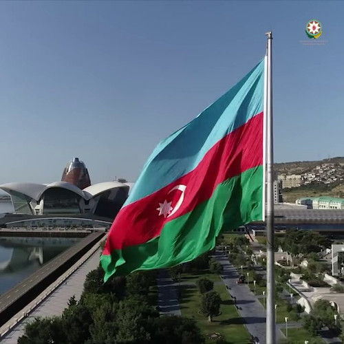 EIueP0lWSG 7NpTt.jpg