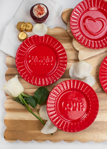 WTC 4PK APP PLATES RED 08.jpg