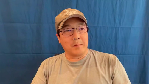 uiuew GurAnbq13r.jpg