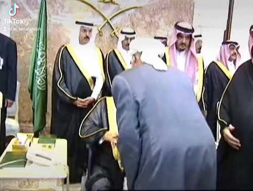 DvwycU 31toCwuaH.jpg