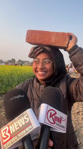 7ECRFp fi FcUL7Z.jpg