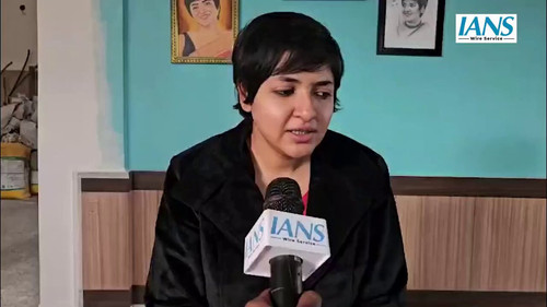 aFEnFU8eIQ dIyGN.jpg