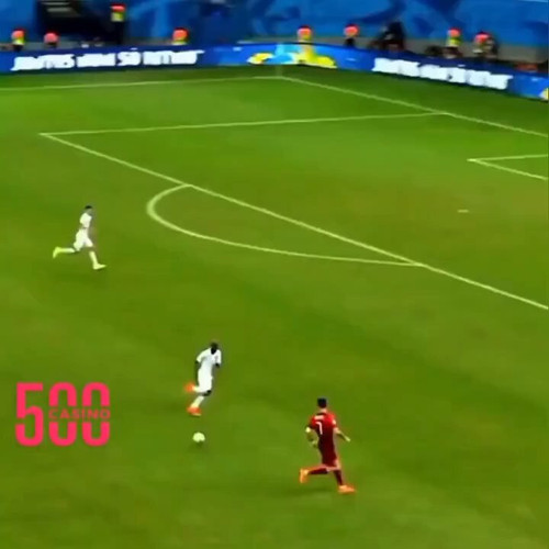 VooB uRZQrwM6ujx.jpg