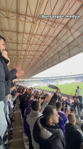 mOE2glwbSX 9T2AQ.jpg