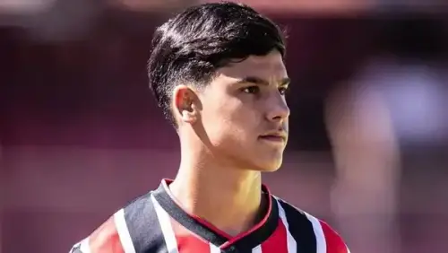 Nos bastidores do São Paulo, Nícolas Bosshardt revela conselhos valiosos de Lucas Moura sobre o futuro