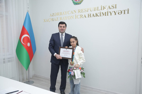 G8x5QLIaMAAQn9a.jpg