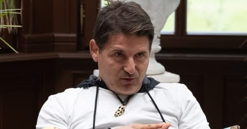 1472716669600698961?url=https%3A%2F%2Fstat.hirstart.hu%2Fimage%2F20251222%2F26109347%2Fhajdu peter k.jpg