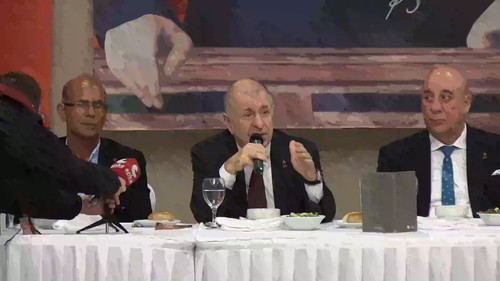 A QK1SaOSztolBOx.jpg