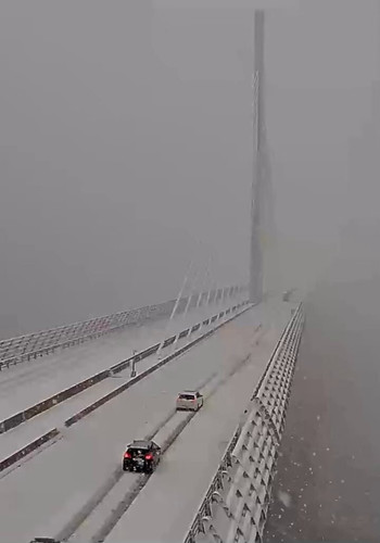 q z05hHuO 9zt9Zn.jpg