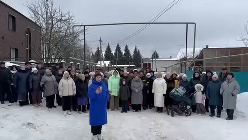 e9zb7AMam H3V7VA.jpg