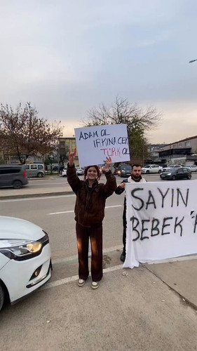 0gJr9eGaB9TOyl v.jpg
