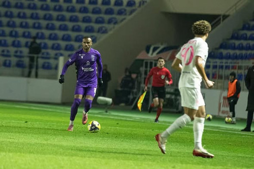 605205472 18413248999140358 6944810757521724022 n.jpg?stp=dst jpg s590x590 tt6& nc cat=111&ccb=1 7& .jpg