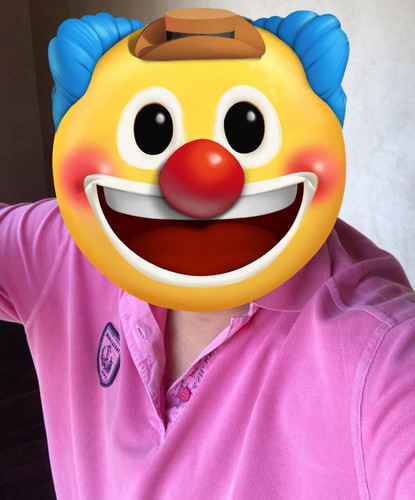 G8yltDqagAQh738.jpg