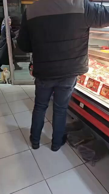 kVAYpIpQHWCqDBPa.jpg
