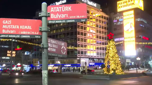 JeVfWU5Nn q0isiY.jpg