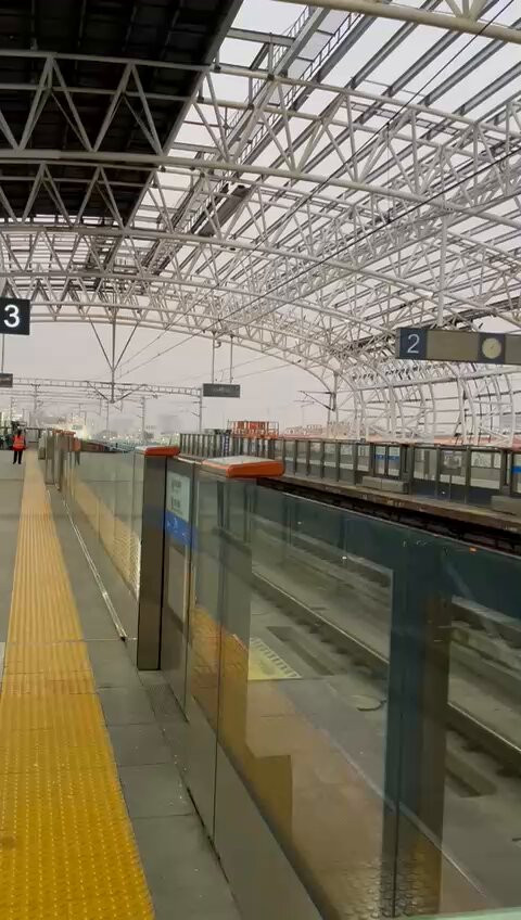 jKT9BL1LWrrefv8I.jpg