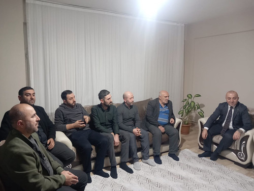 G8yy1KeWUAI7QbA.jpg