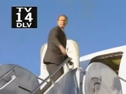 cap I.Love.the.New.Millennium.S01E01.2000 00 00 03 01.png