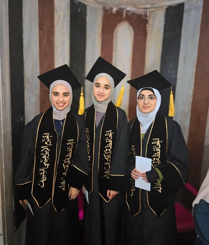 تم تكريم ثلاث حافظات لكتاب الله عز وجل في الحرم الإبراهيمي الشريف في الخليل، وسط أجواء إيمانية روحانية....