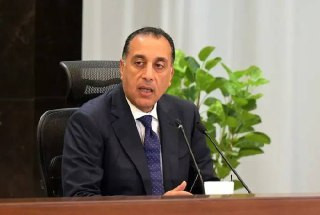 رئيس الوزراء المصري أكد على ضرورة تطبيق المرحلة الثانية من خطة ترمب لإنهاء الحرب على غزة بشكل عاجل، مع ضمان إدخال المساعدات بشكل فوري وتأمين إعادة الإ...