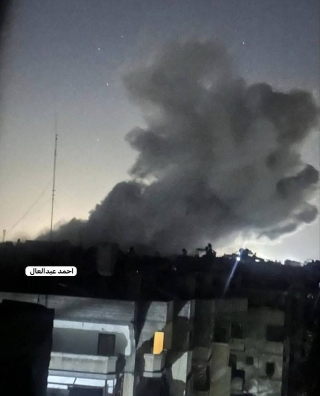 طائرات الاحتلال تقتحم جنوب شرقي مدينة خان يونس، جنوب قطاع غزة، وتشنّ غارات على المنطقة....