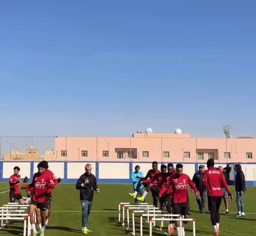 yfE77ElqZja1m PT.jpg