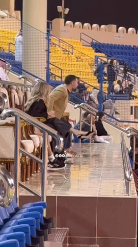 pu3cFM7Nxprz KRU.jpg