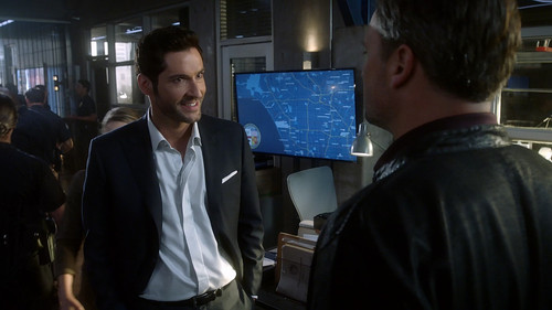 Lucifer.S03E01.They're.Back.Again,.Aren't.They.1080p.BluRay.CZ EN.DD+5.1.x265 My.mkv 20251224 093716
