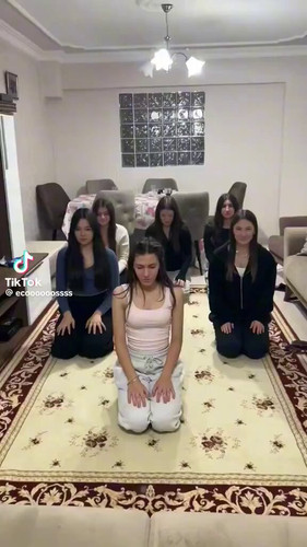 V6FXPGkxken0y vB.jpg