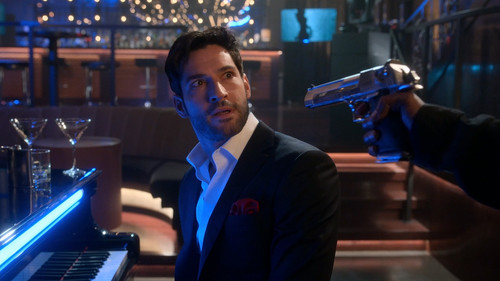 Lucifer.S04E01.Everythings.Okay.1080p.BluRay.CZ EN.DD+5.1.x265 My.mkv 20251224 100426.941