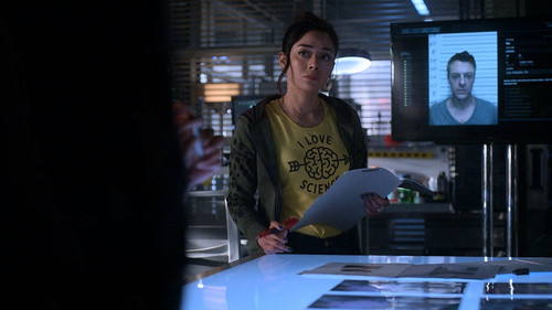 Lucifer.S05E01.Really.Sad.Devil.Guy.1080p.BluRay.CZ EN.DD+5.1.x265 My.mkv 20251224 103237.857