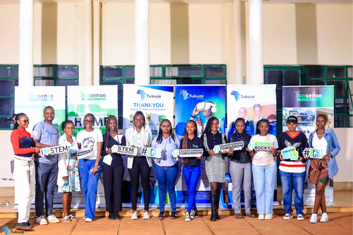 Team (1200 x 800 px).png