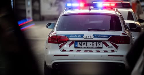 16662818767406384965?url=https%3A%2F%2Fvadhajtasok.b cdn.net%2Fphotos%2Fshares%2Fpolice 1739207430.j.jpg