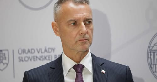 5244478070174176514?url=https%3A%2F%2Ffelvidek.ma%2Fwp content%2Fuploads%2F2025%2F03%2FRichard Rasi..jpg