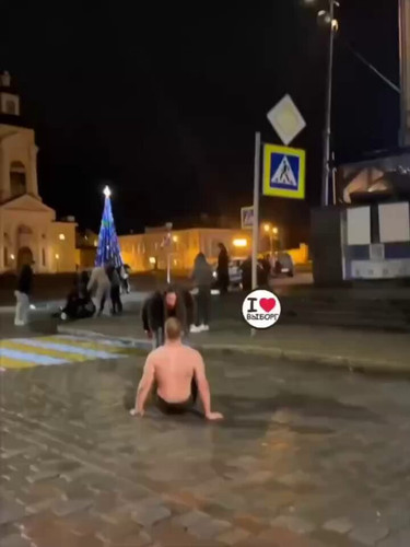 eKfULL91QLZoatAi.jpg