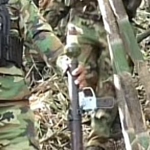 G82mcCzagAcuGSx.jpg