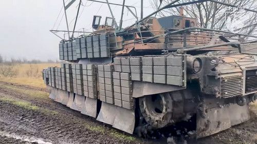 G820 UuWsAIiPqn.jpg