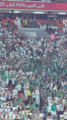 NbygFQ ihqEPphyO.jpg