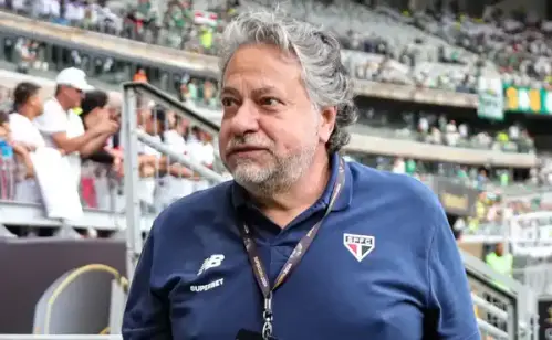 Oposição intensifica pressão e apresenta pedido de impeachment contra Casares no São Paulo